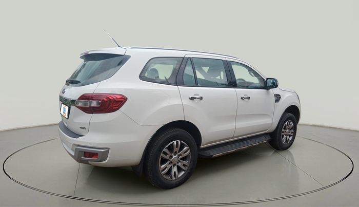 2017 Ford Endeavour TITANIUM 3.2 4X4 AT, Diesel, Automatic, 1,45,683 km, exterior