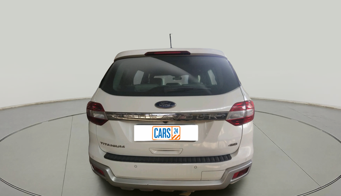 2017 Ford Endeavour TITANIUM 3.2 4X4 AT, Diesel, Automatic, 1,48,227 km, exterior