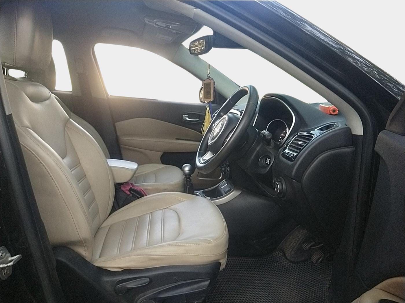 2017 Jeep Compass LONGITUDE (O) 2.0 DIESEL, Diesel, Manual, 95,000 km, interior