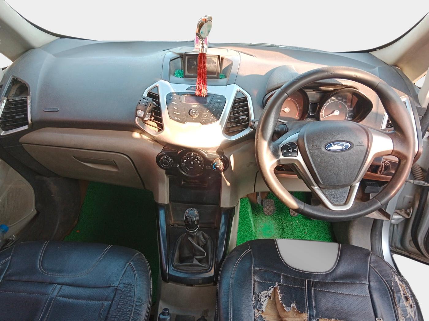 2013 Ford Ecosport TREND 1.5L DIESEL, Diesel, Manual, 1,94,000 km, interior