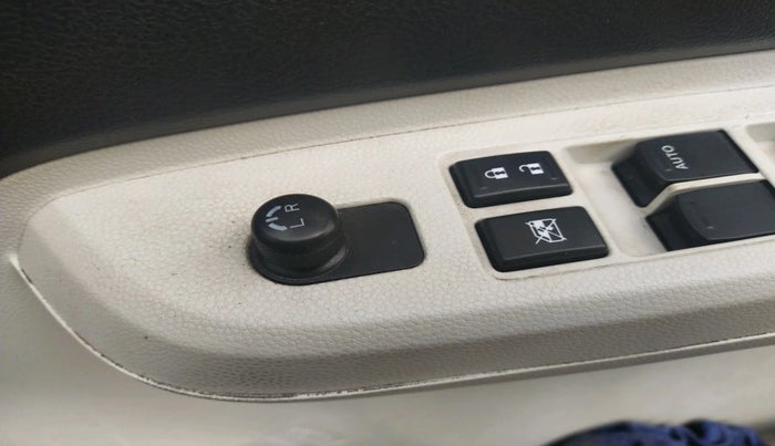 2017 Maruti IGNIS DELTA 1.2, Petrol, Manual, 41,197 km, interior