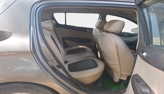 2013 Hyundai i20 SPORTZ 1.2, Petrol, Manual, 81,371 km, interior