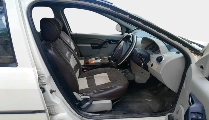 2012 Mahindra Verito 1.5 D4, Diesel, Manual, 1,44,697 km, interior