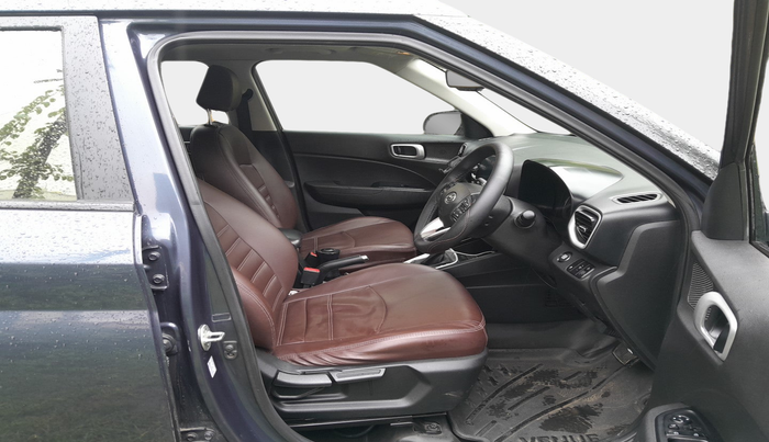 2020 Hyundai VENUE SX PLUS 1.0 TURBO DCT, Petrol, Automatic, 94,084 km, interior