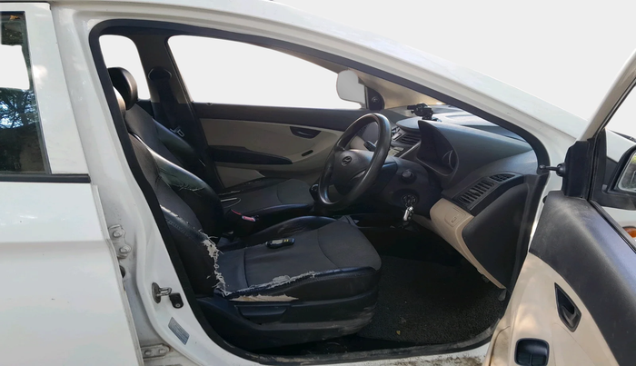 2013 Hyundai Eon MAGNA +, Petrol, Manual, 65,757 km, interior