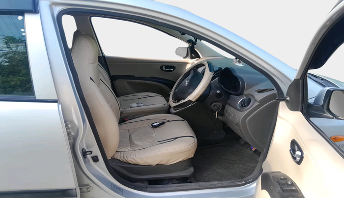 2013 Hyundai i10 MAGNA 1.1, Petrol, Manual, 41,453 km, interior