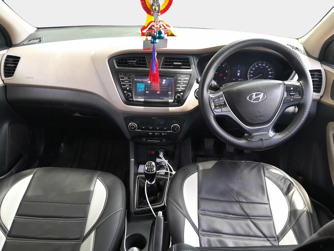 2016 Hyundai Elite i20 ASTA 1.4 CRDI (O), Diesel, Manual, 1,20,648 km, interior