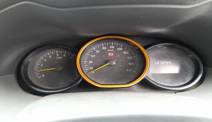 2015 Renault Duster RXL 85PS EXPLORE, Diesel, Manual, 1,37,244 km, interior