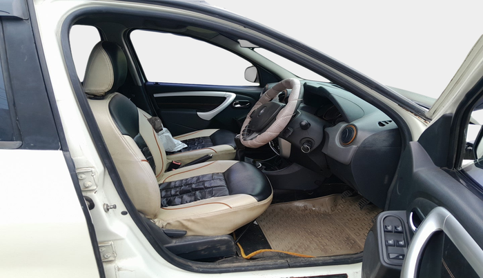 2015 Renault Duster RXL 85PS EXPLORE, Diesel, Manual, 1,37,244 km, interior