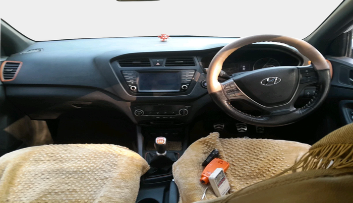 2016 Hyundai i20 Active 1.4 SX, Diesel, Manual, 27,709 km, interior