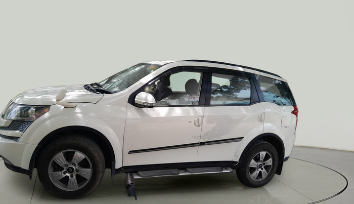2013 Mahindra XUV500 W8, Diesel, Manual, 1,73,515 km, exterior