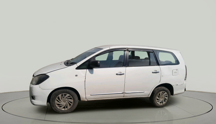 2011 Toyota Innova 2.5 G2 8STR, Diesel, Manual, 1,62,711 km, exterior