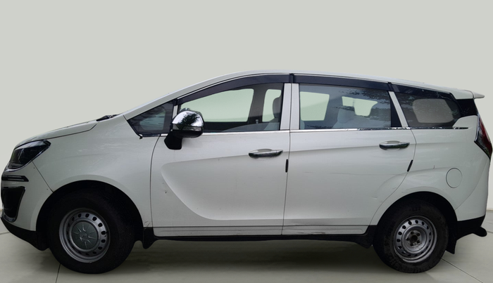 2018 Mahindra MARAZZO M2 8 STR, Diesel, Manual, 2,18,820 km, exterior