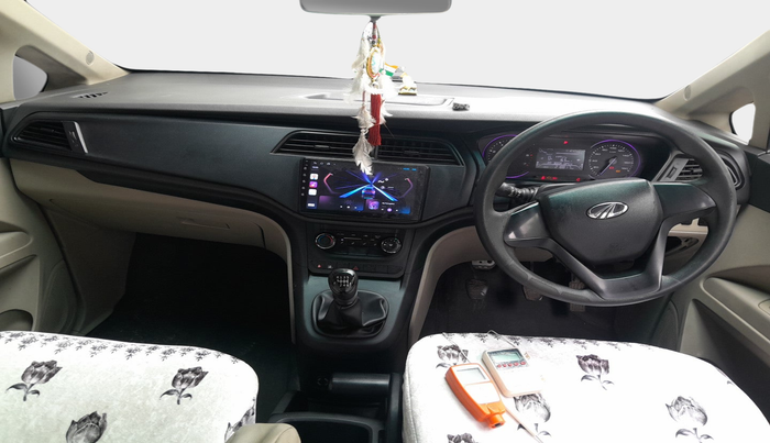 2018 Mahindra MARAZZO M2 8 STR, Diesel, Manual, 2,18,820 km, interior