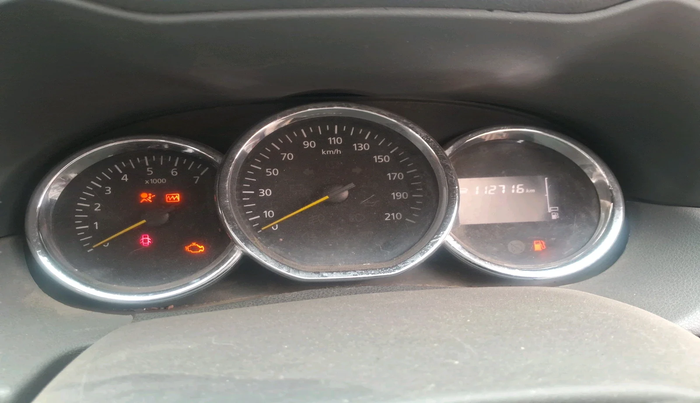 2016 Renault Duster 85 PS RXS MT DIESEL, Diesel, Manual, 1,12,716 km, interior