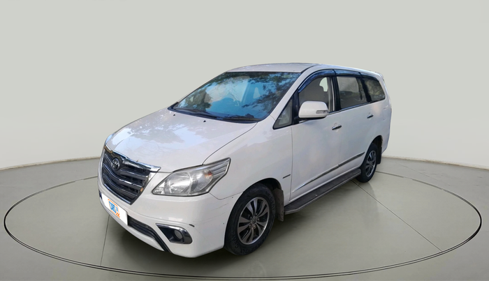 2015 Toyota Innova 2.5 VX 8 STR, Diesel, Manual, 1,64,838 km, exterior