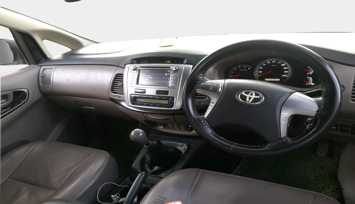 2015 Toyota Innova 2.5 VX 8 STR, Diesel, Manual, 1,64,838 km, interior