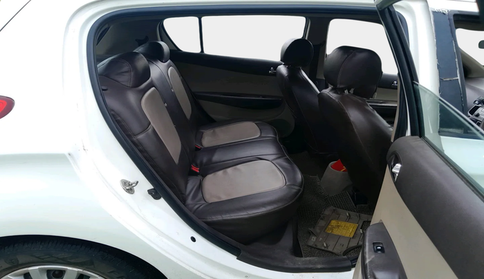 2011 Hyundai i20 MAGNA 1.2, Petrol, Manual, 1,01,160 km, interior