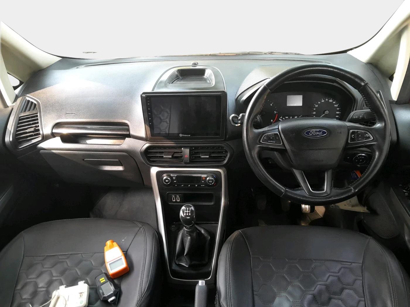 2018 Ford Ecosport TITANIUM 1.5L DIESEL, Diesel, Manual, 1,53,100 km, interior