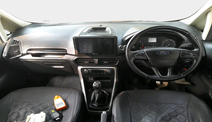 2018 Ford Ecosport TITANIUM 1.5L DIESEL, Diesel, Manual, 1,53,100 km, interior