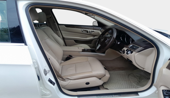 2016 Mercedes Benz E Class E 250 CDI Avantgarde, Diesel, Automatic, 1,14,187 km, interior