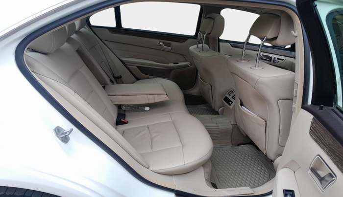 2016 Mercedes Benz E Class E 250 CDI Avantgarde, Diesel, Automatic, 1,14,187 km, interior
