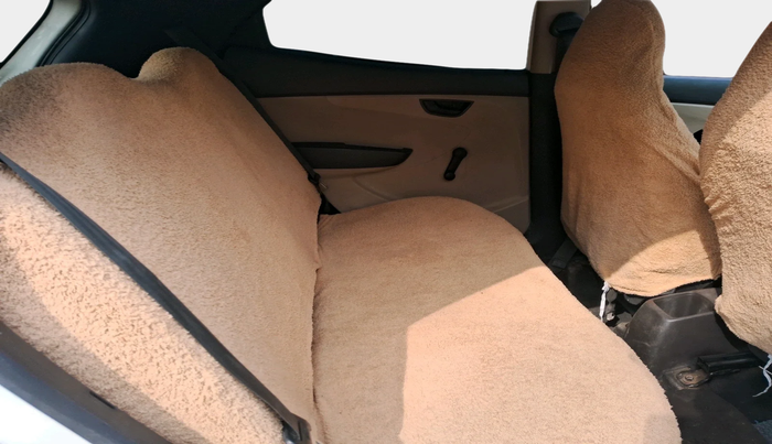 2015 Hyundai Eon ERA +, Petrol, Manual, 1,36,326 km, interior