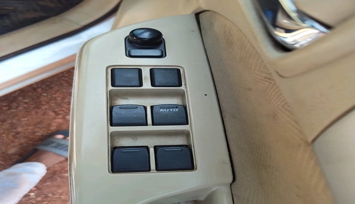 2018 Maruti Ertiga VXI, Petrol, Manual, 82,299 km, interior