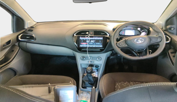 2022 Tata Tiago XT (O) PETROL, Petrol, Manual, 40,665 km, interior