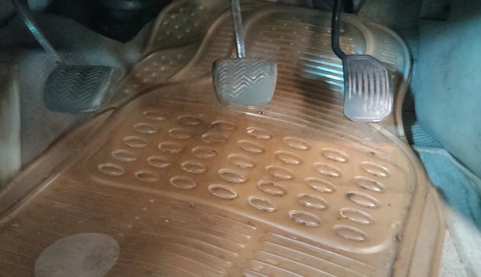 2011 Toyota Corolla Altis G PETROL, Petrol, Manual, 1,11,592 km, interior