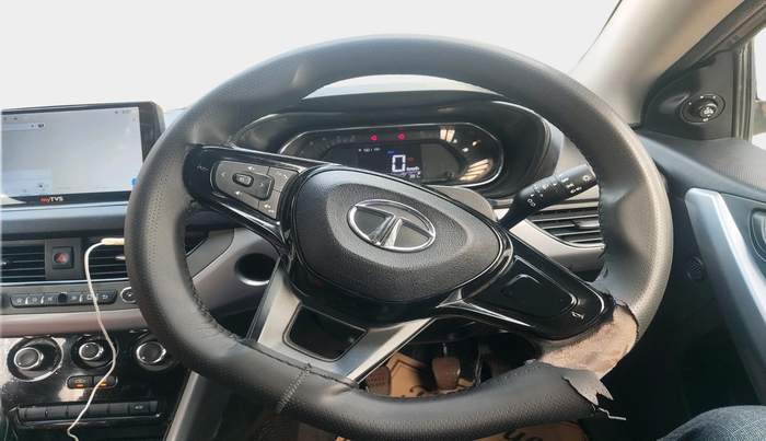2022 Tata NEXON XM SUNROOF PETROL, Petrol, Manual, 84,152 km, interior