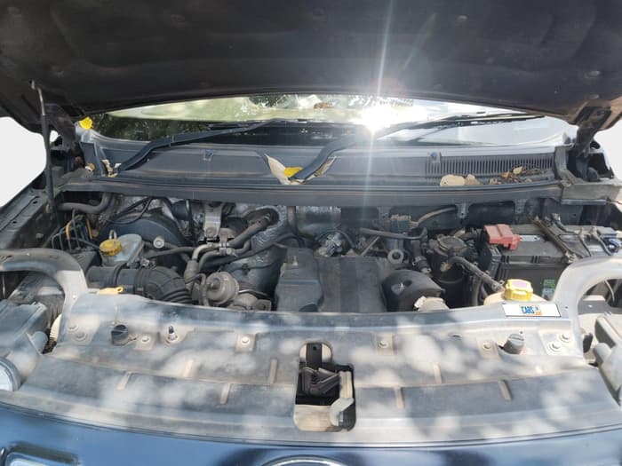 2018 Mahindra TUV300 T8, Diesel, Manual, 99,250 km, exterior