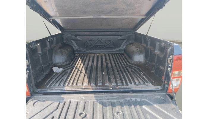 2021 ISUZU D-Max V Cross Z PRESTIGE 4X4AT, Diesel, Automatic, 1,03,804 km, exterior