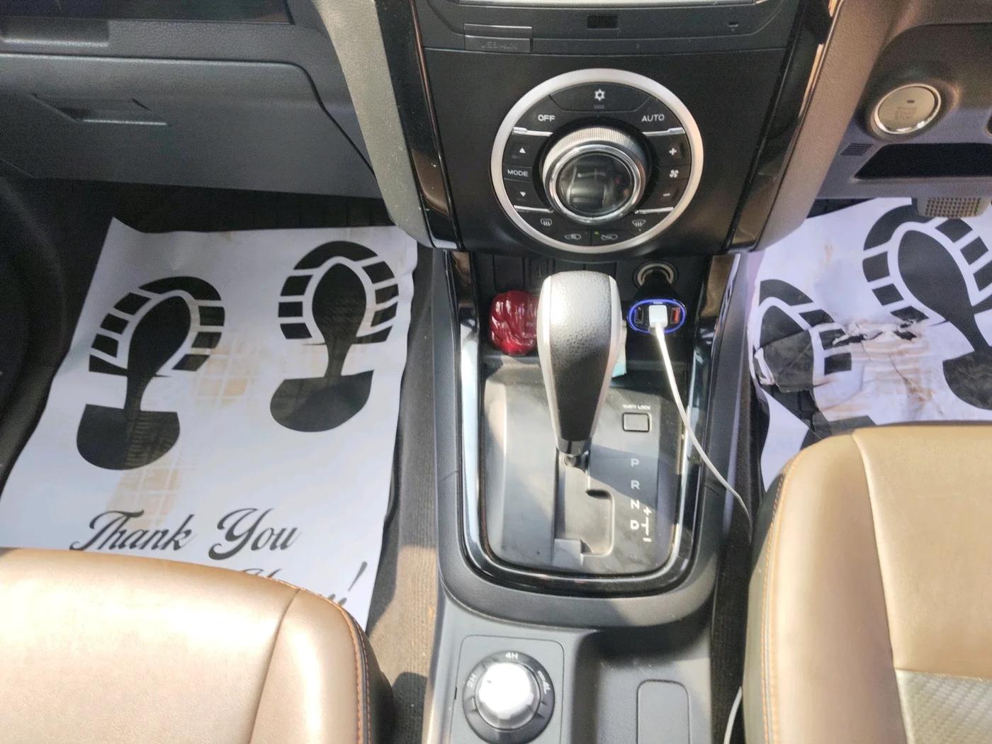 2021 ISUZU D-Max V Cross Z PRESTIGE 4X4AT, Diesel, Automatic, 1,03,804 km, interior
