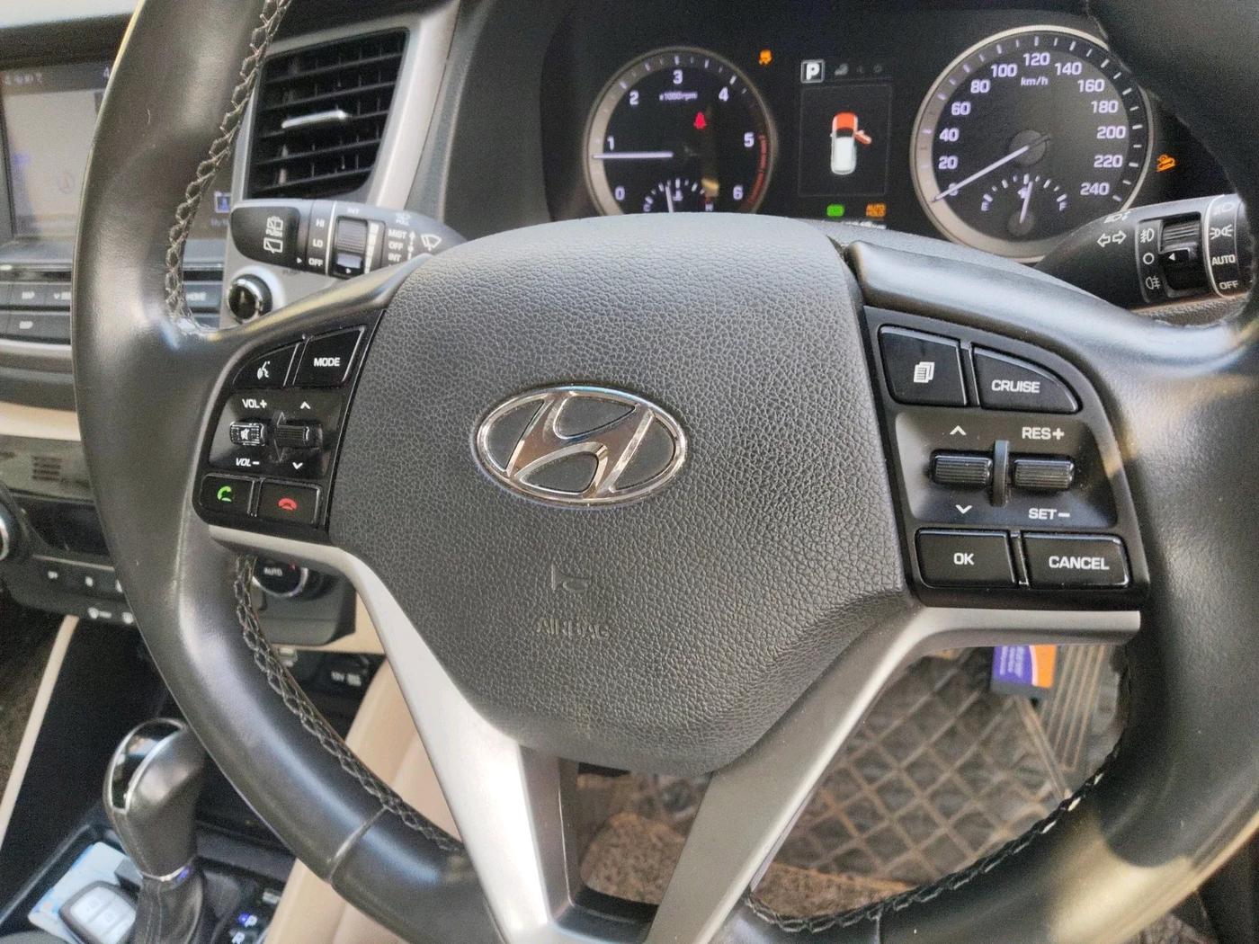 2019 Hyundai Tucson GLS 4WD AT DIESEL, Diesel, Automatic, 1,07,348 km, interior