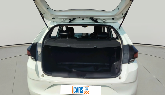 2022 Tata ALTROZ XZ DIESEL, Diesel, Manual, 51,742 km, exterior