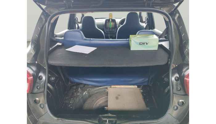 2017 Renault Kwid RXT 1.0, Petrol, Manual, 72,224 km, exterior