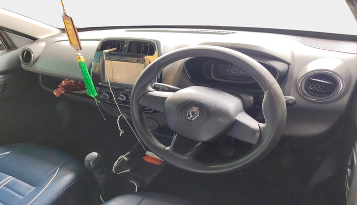 2017 Renault Kwid RXT 1.0, Petrol, Manual, 72,224 km, interior