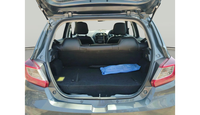 2024 Tata Tiago XE CNG, CNG, Manual, 31,684 km, exterior