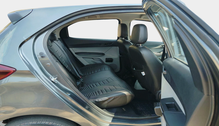 2024 Tata Tiago XE CNG, CNG, Manual, 31,684 km, interior
