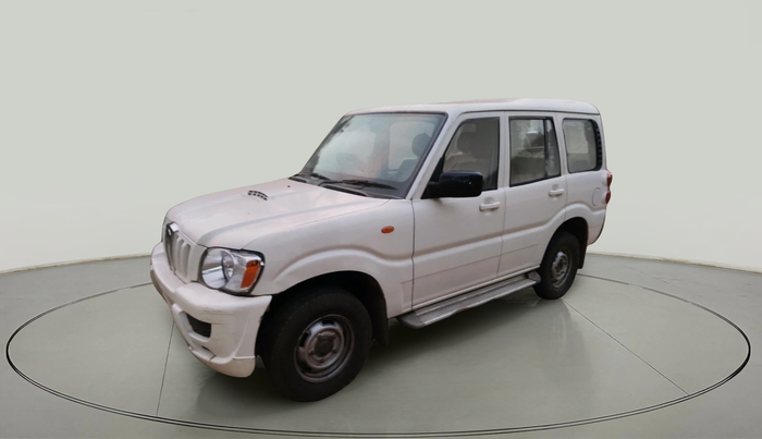 2014 Mahindra Scorpio EX M2DI, Diesel, Manual, 82,242 km, exterior