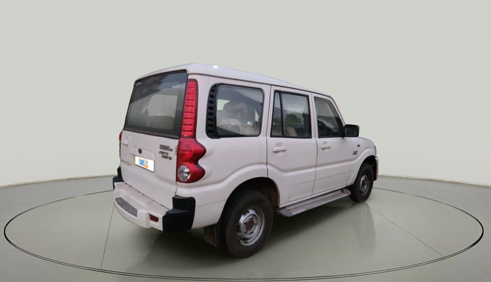 2014 Mahindra Scorpio EX M2DI, Diesel, Manual, 82,242 km, exterior