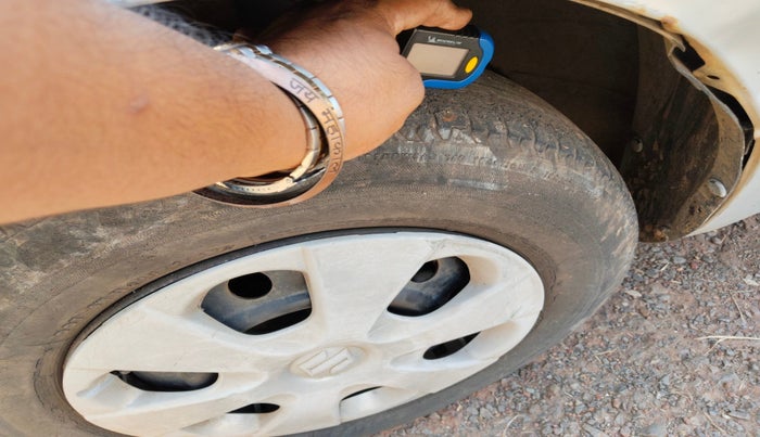 2010 Maruti Ritz VXI, Petrol, Manual, 11,111 km, tyre