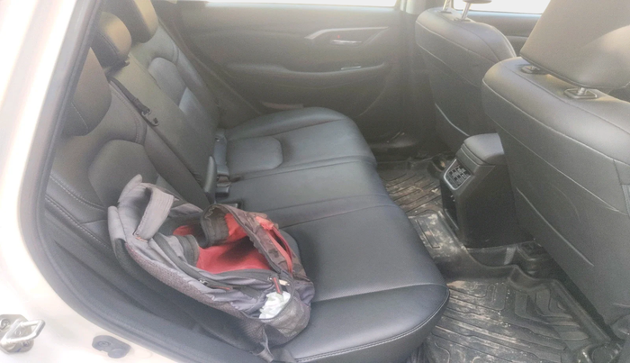 2024 Toyota URBAN CRUISER HYRYDER V AT NEO DRIVE, Petrol, Automatic, 23,555 km, interior