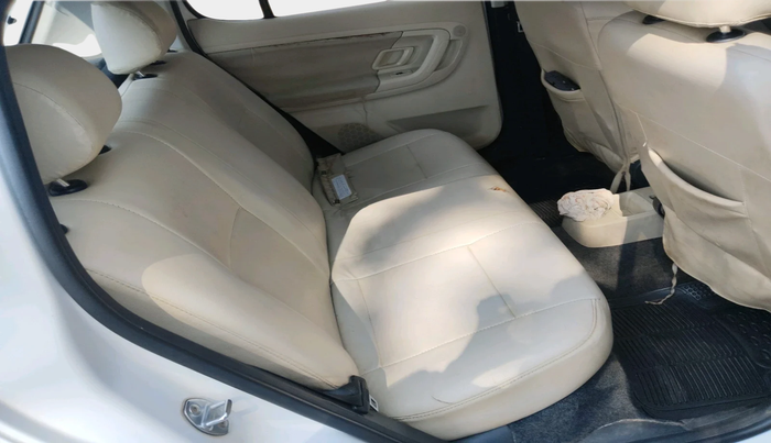 2011 Skoda Fabia ELEGANCE 1.2 MPI, Petrol, Manual, 1,04,523 km, interior