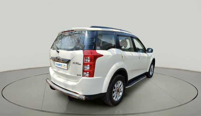 2015 Mahindra XUV500 W10, Diesel, Manual, 83,612 km, exterior