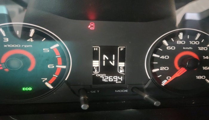 2016 Mahindra Kuv100 K8 D 5 STR, Diesel, Manual, 72,694 km, interior