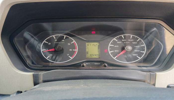 2015 Mahindra Scorpio S4, Diesel, Manual, 1,05,409 km, interior