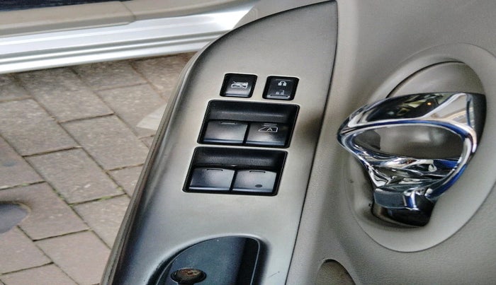 2014 Nissan Micra XV CVT, Petrol, Automatic, 83,860 km, interior