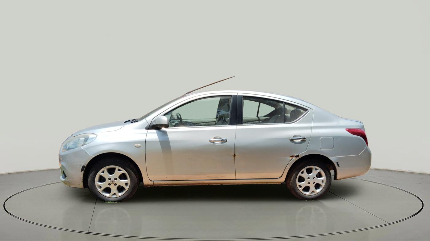 2013 Renault Scala RXZ PETROL AT, Petrol, Automatic, 1,08,150 km, exterior